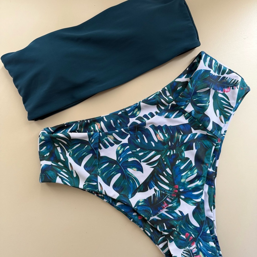 Tropical Leaf Print Bikini Set